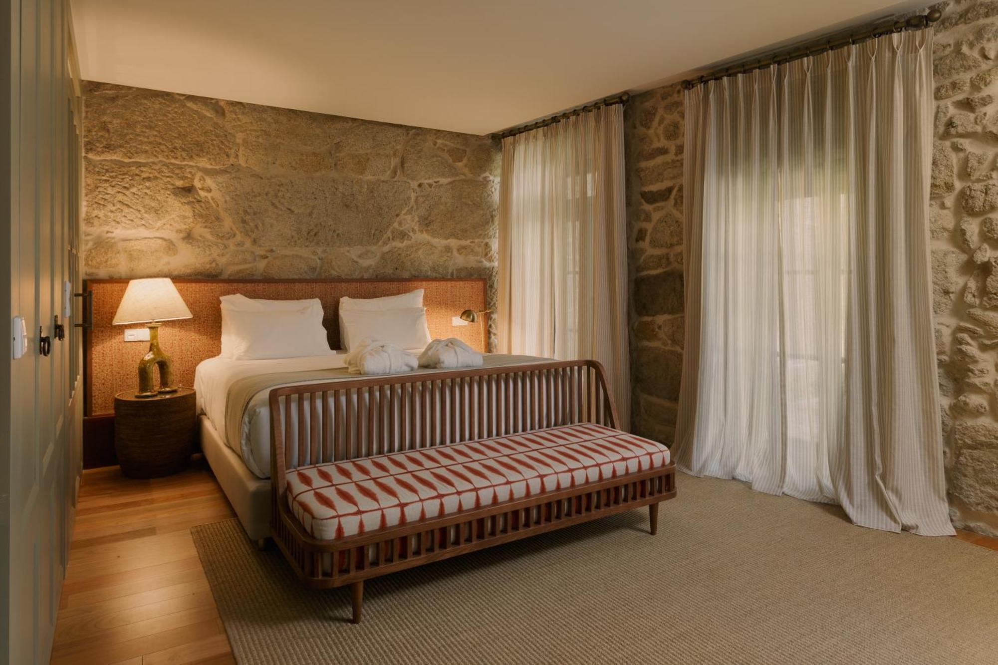 Torel Saboaria Porto Ngoại thất bức ảnh A room at the hotel