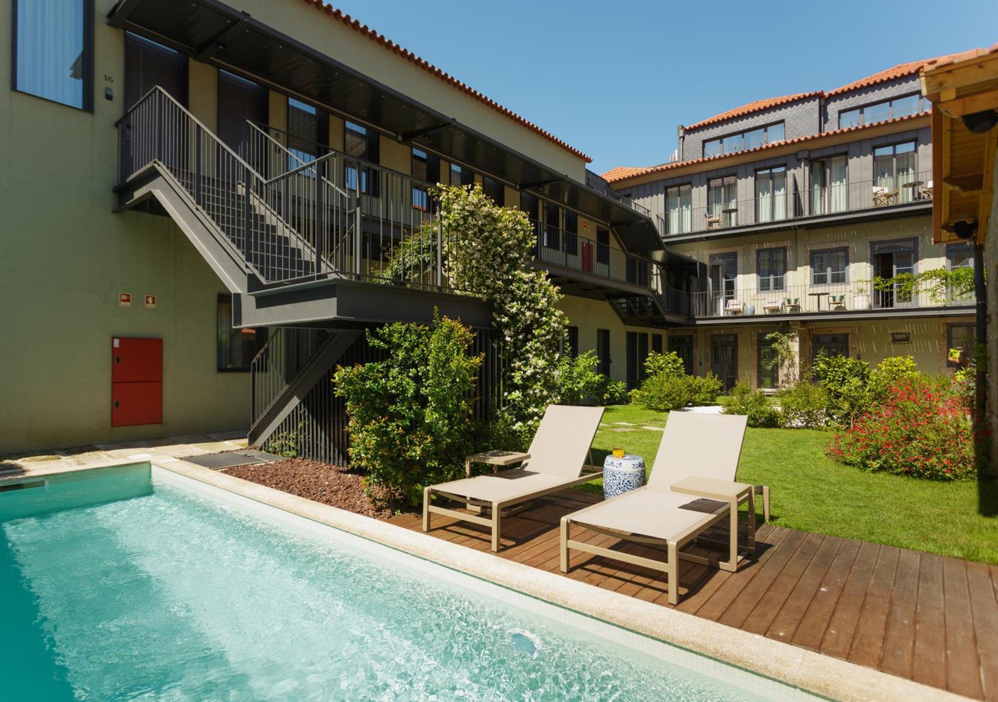Torel Saboaria Porto Ngoại thất bức ảnh The hotel's swimming pool
